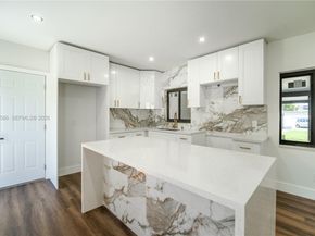 220 NW 144th St, Miami FL 33168