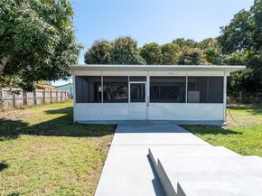 220 NW 144th St, Miami FL 33168