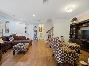110 E Riverwalk Cir E, Plantation FL 33325