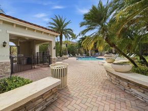 110 E Riverwalk Cir E, Plantation FL 33325