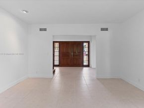 1961 NE 188th St, Miami FL 33179