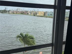 18555 NE 14th Ave 715, Miami FL 33179