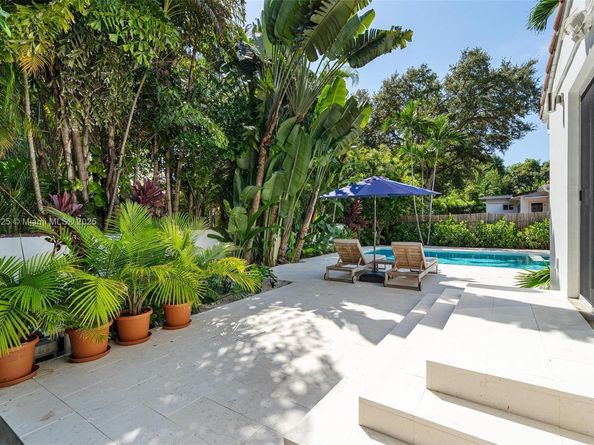 9357 NE 9th Pl, Miami Shores FL 33138