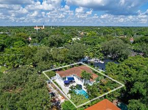 9357 NE 9th Pl, Miami Shores FL 33138