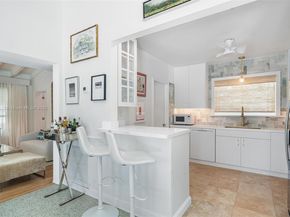 9357 NE 9th Pl, Miami Shores FL 33138