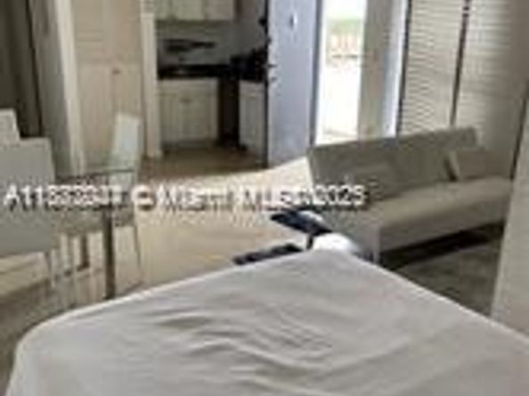 770 NE 69th St 1E, Miami FL 33138