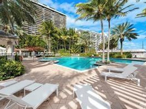 770 NE 69th St 1E, Miami FL 33138