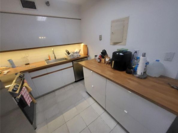 3400 NE 192nd St 903, Aventura FL 33180
