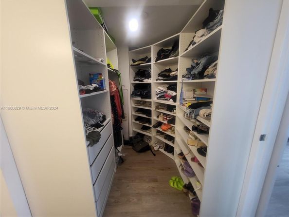 3400 NE 192nd St 903, Aventura FL 33180