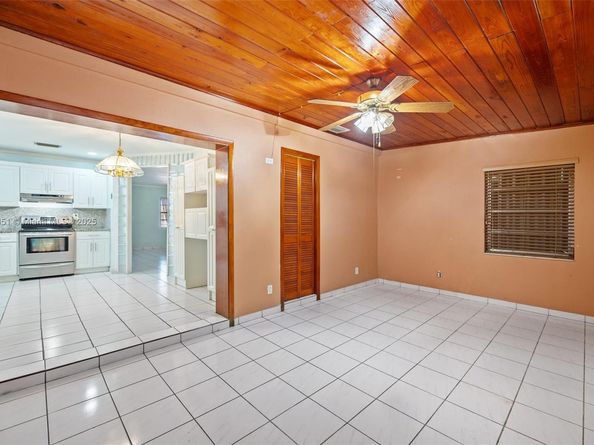 4650 SW 129th Ave, Miami FL 33175