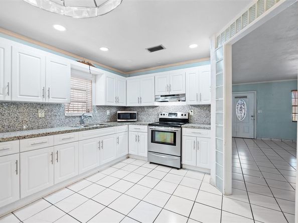 4650 SW 129th Ave, Miami FL 33175