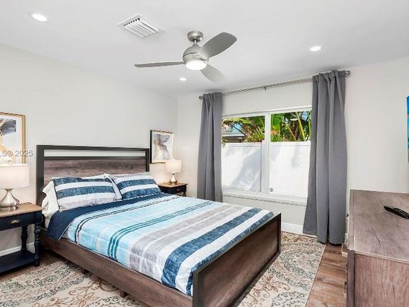 1765 NE 58th St, Fort Lauderdale FL 33334
