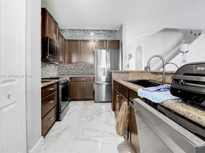 3455 NE 1st St, Homestead FL 33033