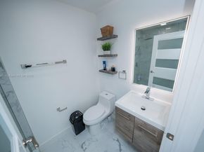17404 SW 142nd Pl, Miami FL 33177