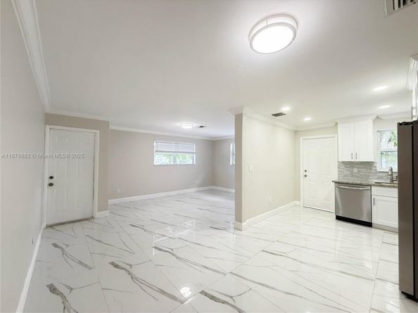 1666-1668 SW 9th St, Miami FL 33135