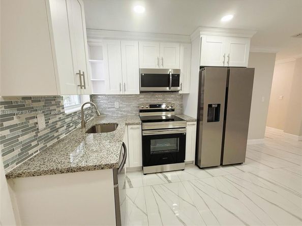 1666-1668 SW 9th St, Miami FL 33135