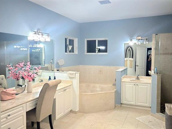 1906 SE 23rd Ct, Homestead FL 33035