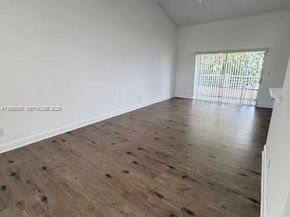 3413 NW 44th St 202, Oakland Park FL 33309