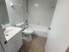 3413 NW 44th St 202, Oakland Park FL 33309