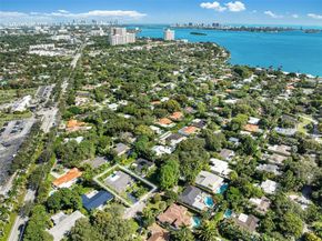 1043 NE 98th St, Miami Shores FL 33138