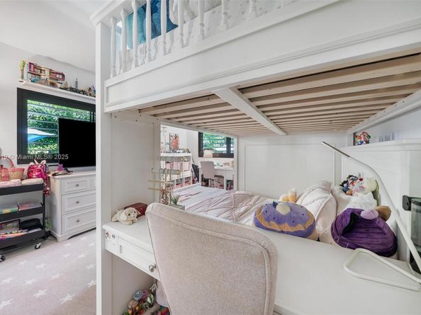 1043 NE 98th St, Miami Shores FL 33138