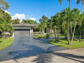 1043 NE 98th St, Miami Shores FL 33138