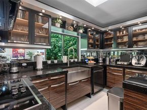 1043 NE 98th St, Miami Shores FL 33138