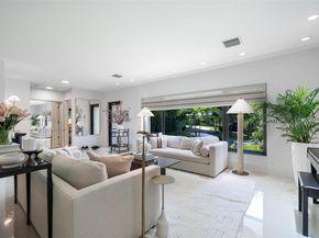 1043 NE 98th St, Miami Shores FL 33138