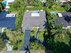 1043 NE 98th St, Miami Shores FL 33138