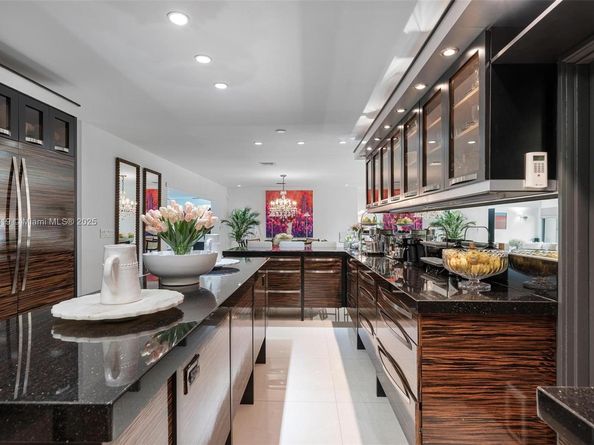 1043 NE 98th St, Miami Shores FL 33138