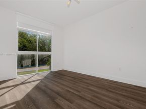 9725 NW 52nd St 213, Doral FL 33178