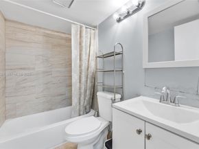7653 NW 79th Ave 109, Tamarac FL 33321