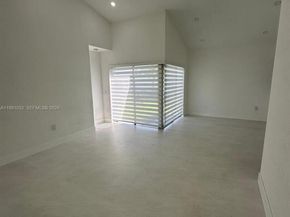 20926 SW 124th Ave Rd, Miami FL 33177