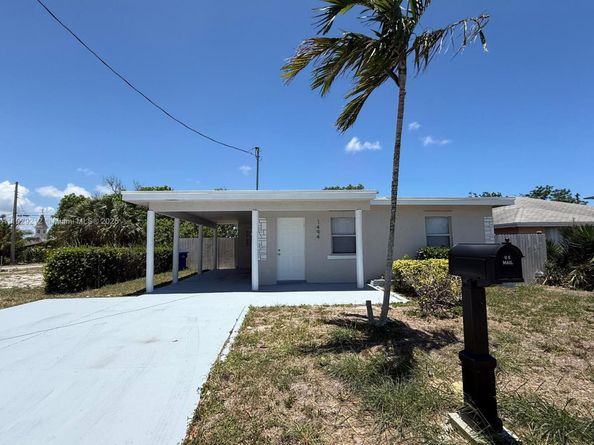1494 W 34th St, Riviera Beach FL 33404