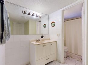 8841 W Flagler St 103, Miami FL 33174