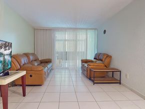 8841 W Flagler St 103, Miami FL 33174
