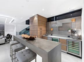 440 Mola Ave, Fort Lauderdale FL 33301