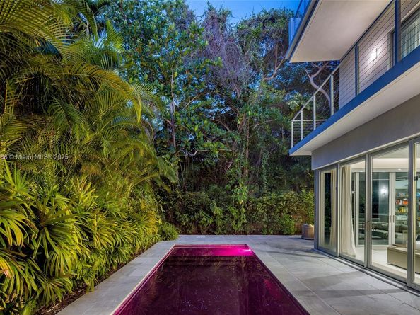 4039 Ventura Ave, Miami FL 33133