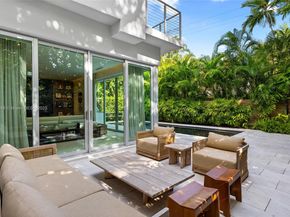 4039 Ventura Ave, Miami FL 33133