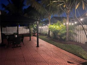 19190 NW 24th Pl, Pembroke Pines FL 33029