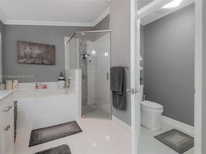 19190 NW 24th Pl, Pembroke Pines FL 33029