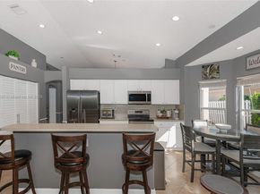 19190 NW 24th Pl, Pembroke Pines FL 33029