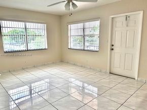 5050 Bayview Dr 17, Fort Lauderdale FL 33308