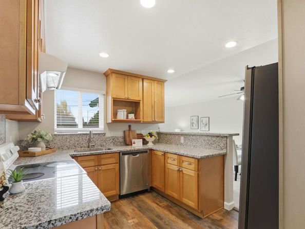 2045 Treewood Lane, San Jose CA 95132