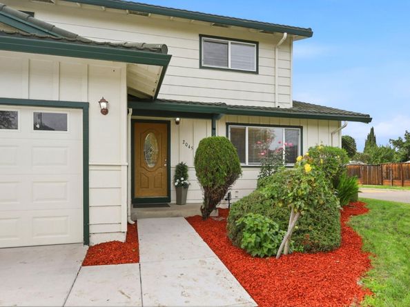 2045 Treewood Lane, San Jose CA 95132