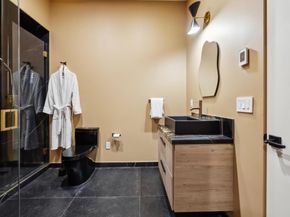 2018 Sand Hill Road, Menlo Park CA 94025