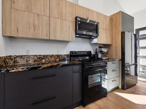 2018 Sand Hill Road, Menlo Park CA 94025