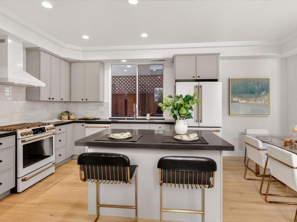 234 Houghton Street, Mountain View CA 94041