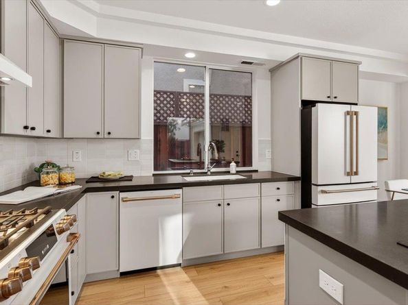 234 Houghton Street, Mountain View CA 94041