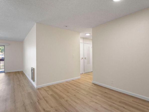 288 Whitmore Street 215, Oakland CA 94611